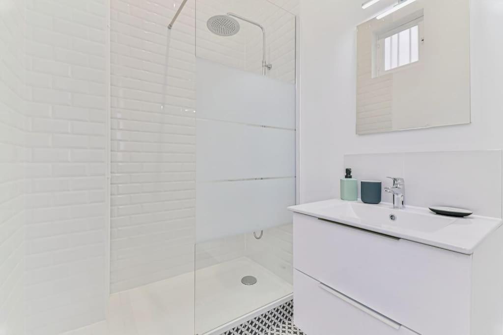 Renovated Design Apartment In Montparnasse Paris Luaran gambar
